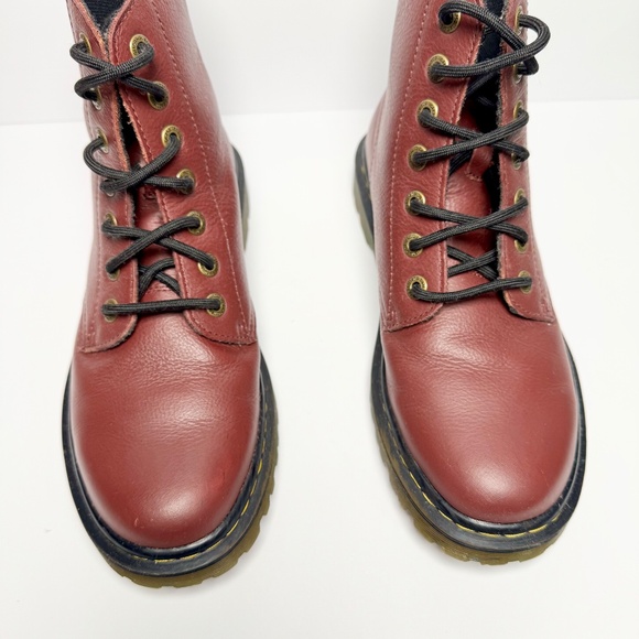 Dr. Martens Women’s Luana Leather Boots Cherry Red Smooth Sz 9 - Picture 3 of 16